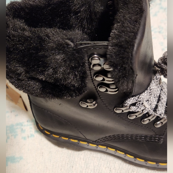 Dr. Martens Womens 1460 Serena Collar Milo faux fur boots New in Box Size 6 - Picture 11 of 16
